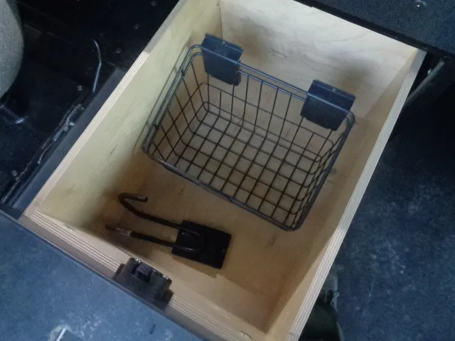 2019 Ford Transit Passenger Van XLT - Photo 23