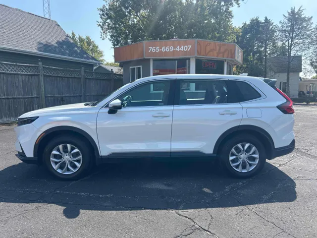 2023 Honda CR-V LX's photo