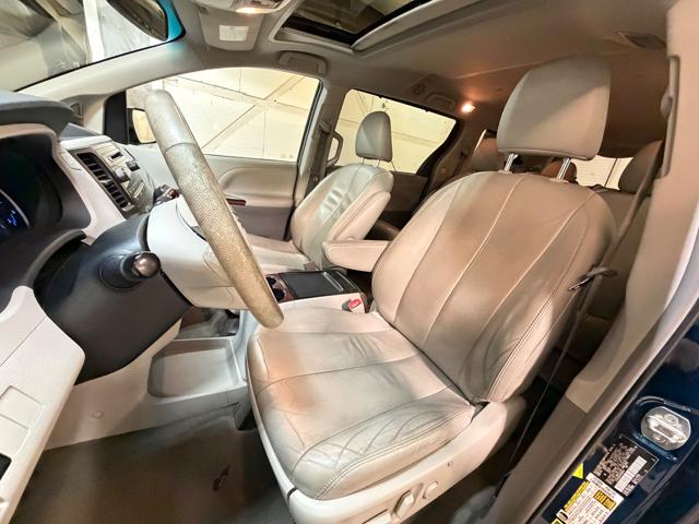 2012 Toyota Sienna Limited FWD 7-Passsenger V6