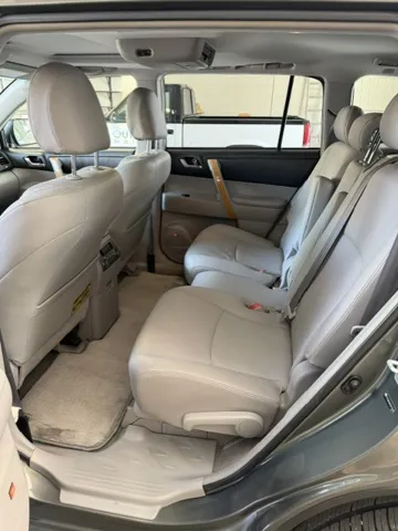 2008 Toyota Highlander Limited Hybrid - Photo 16