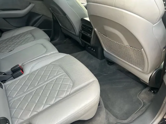 2021 Audi SQ8 Premium Plus - Photo 17
