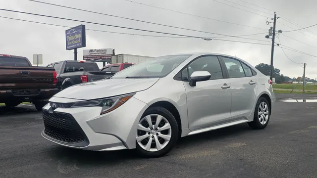 2022 Toyota Corolla LE