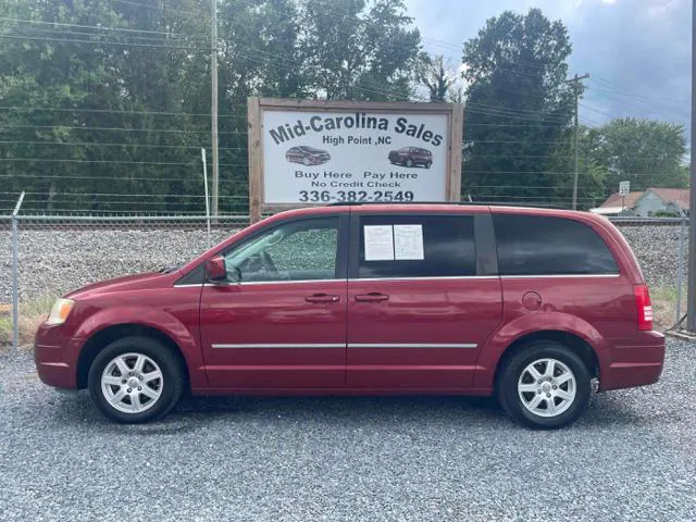 2010 Chrysler Town & Country Touring