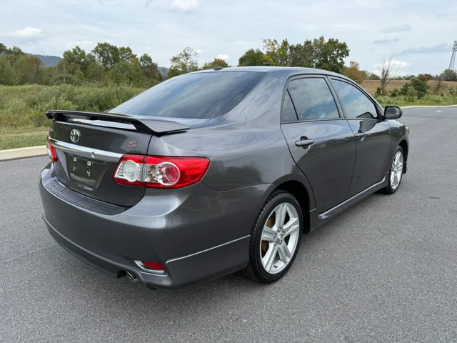 2013 Toyota Corolla S photo 6