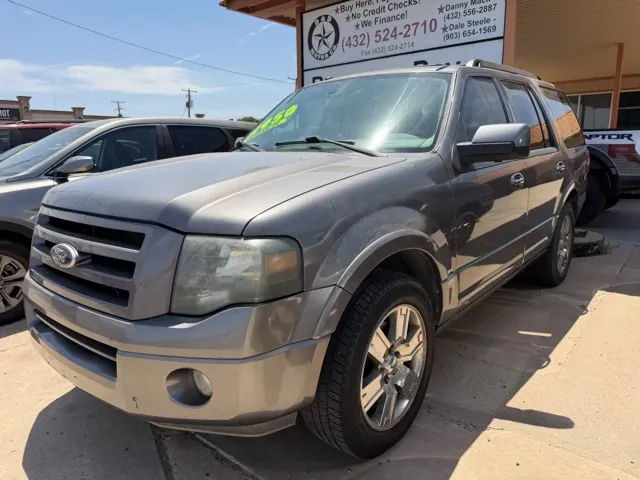 2010 Ford Expedition Limited's photo