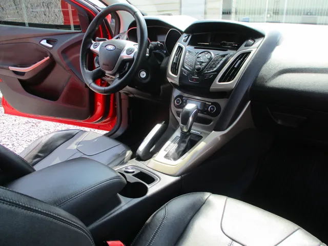 2012 Ford Focus SEL - Photo 9