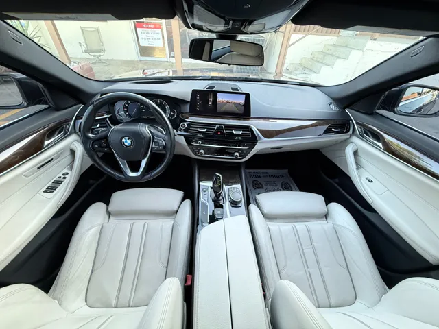 2017 BMW 5 Series 530i - Photo 34