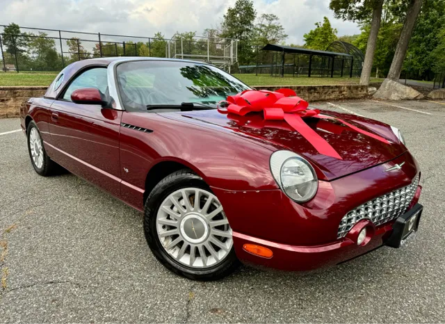 2004 Ford Thunderbird