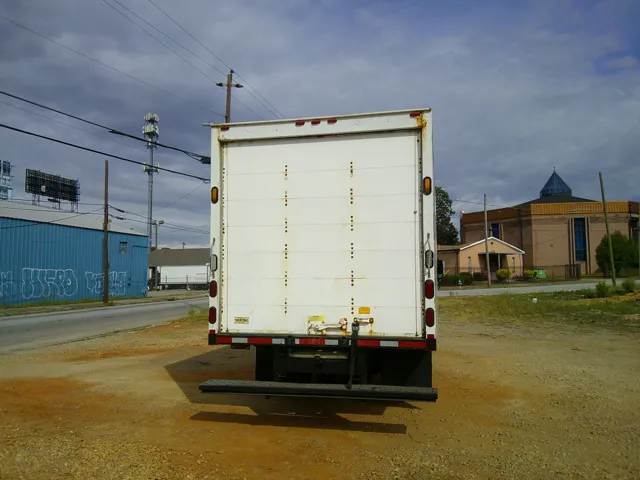 2017 Isuzu NPR HD - Photo 21