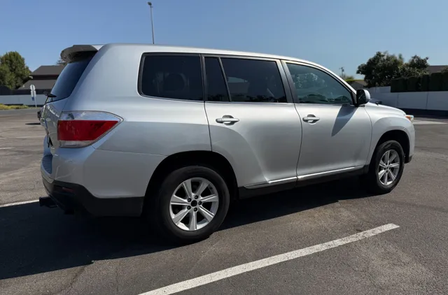 2011 Toyota Highlander Base - Photo 8