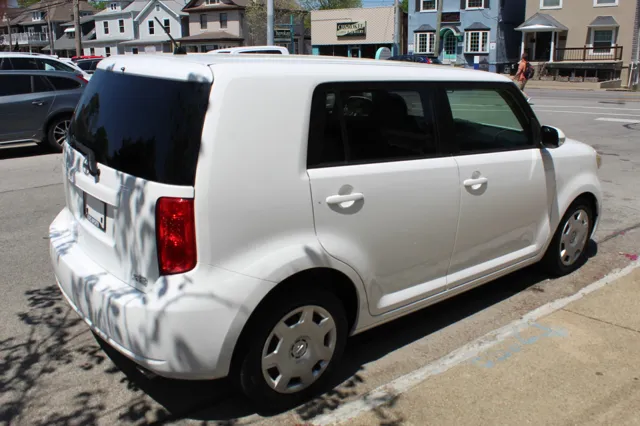 2008 Scion xB photo 3