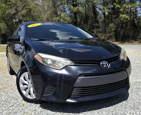 2015 Toyota Corolla's photo