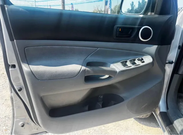 2007 Toyota Tacoma photo 12