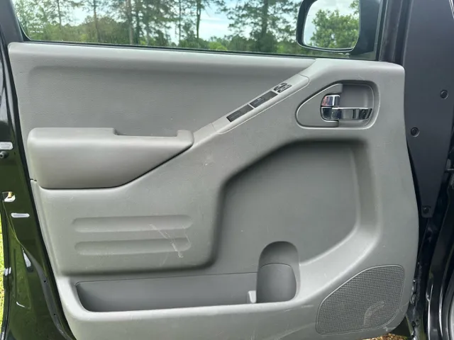 2021 Nissan Frontier SV - Photo 17
