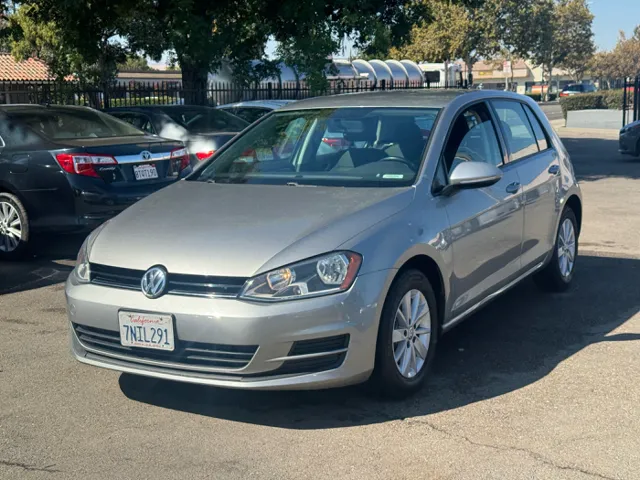 2016 Volkswagen Golf TSI S