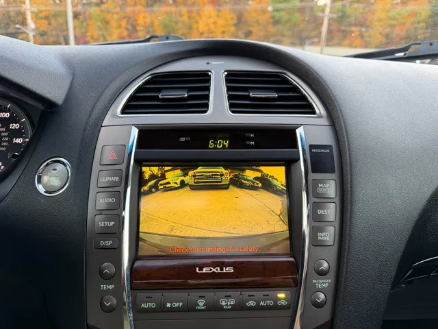 2010 Lexus ES 350 - Photo 21