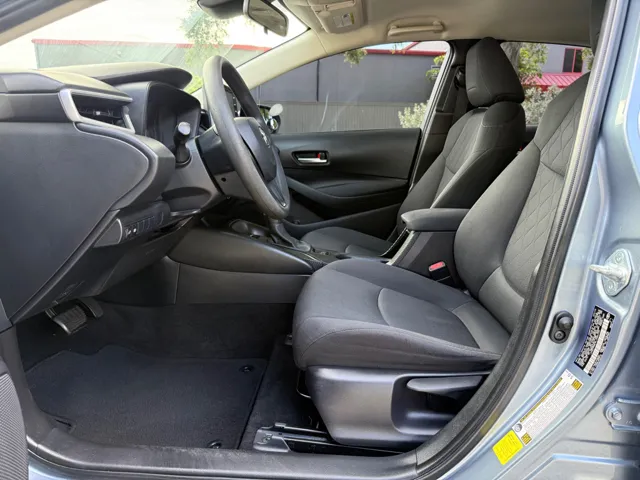 2020 Toyota Corolla LE - Photo 6