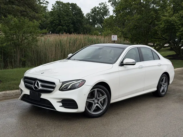 2017 Mercedes-Benz E-Class E300 4MATIC's photo