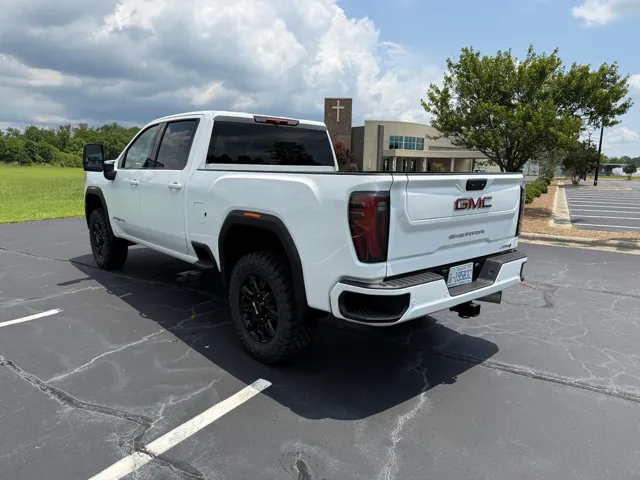 2026 GMC Sierra 2500HD AT4 - Photo 6