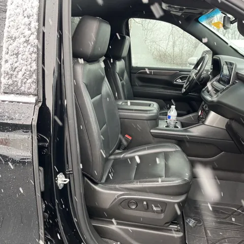 2021 Chevrolet Suburban LT - Photo 16