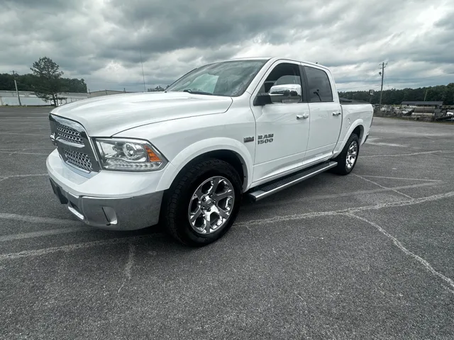 2017 RAM 1500 Laramie 4x4 Crew Cab 5'7's photo