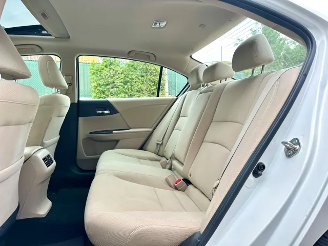2017 Honda Accord EX - Photo 32