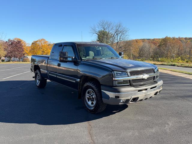 2003 Chevrolet Silverado 1500 Ext. Cab Short Bed 4WD