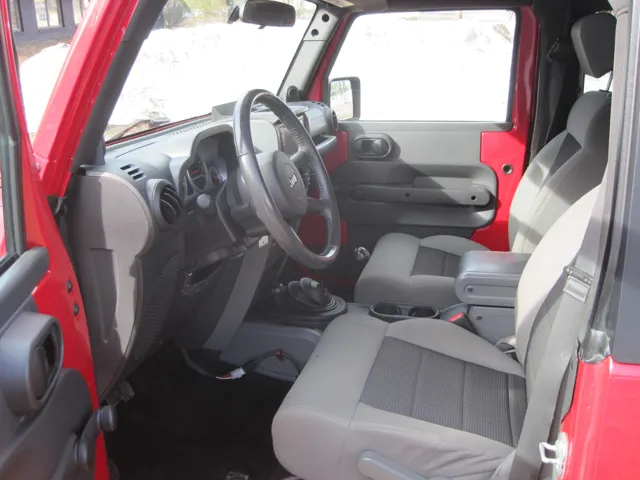 2010 Jeep Wrangler Rubicon - Photo 10