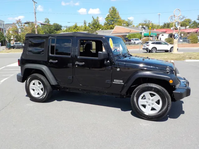 2018 Jeep Wrangler Unlimited Sport photo 4