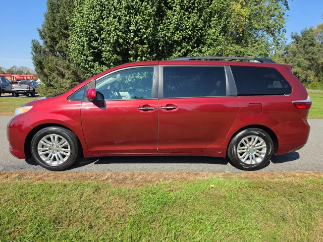 2015 Toyota Sienna