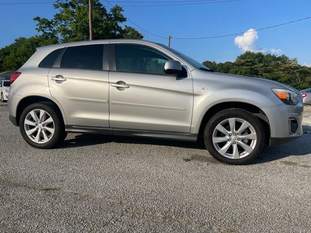 2015 Mitsubishi Outlander Sport 2.0 ES 2WD CVT's photo