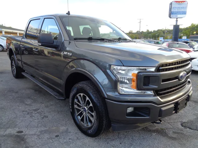 2019 Ford F-150 XLT photo 2