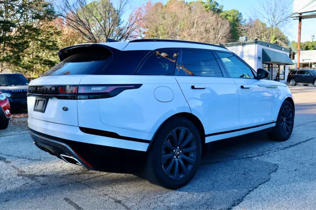 2018 Land Rover Range Rover Velar R-Dynamic SE photo 2