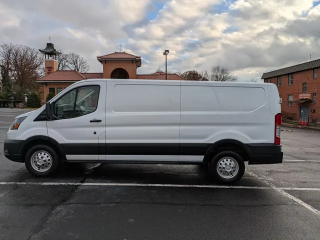 2021 Ford Transit Van Base's photo