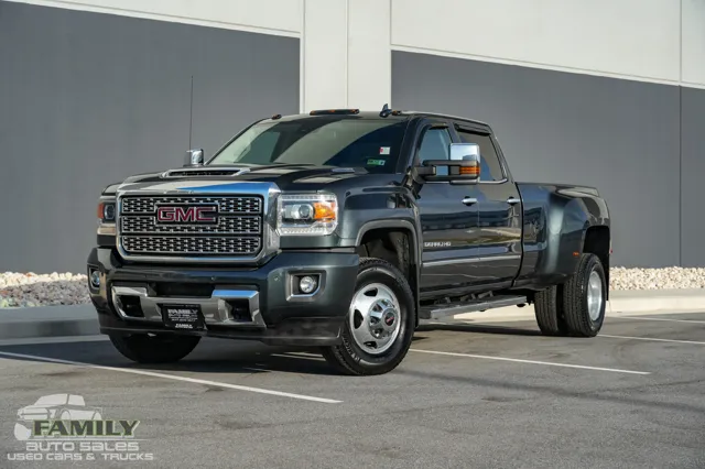 2019 GMC Sierra 3500HD Denali's photo