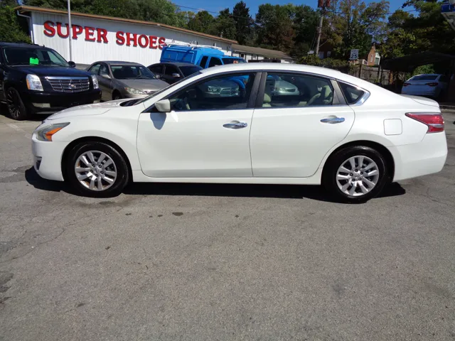2014 Nissan Altima 2.5 S photo 2