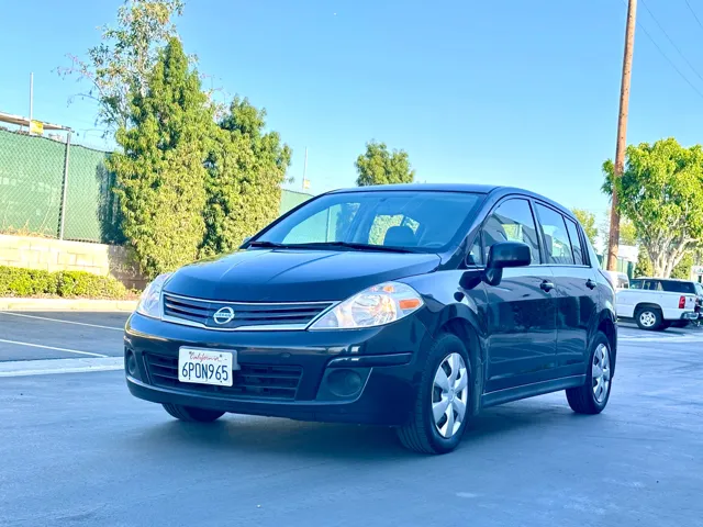 2011 Nissan Versa SL - Photo 20