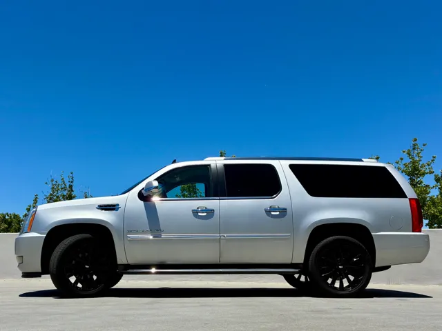 2012 Cadillac Escalade ESV Base - Photo 6