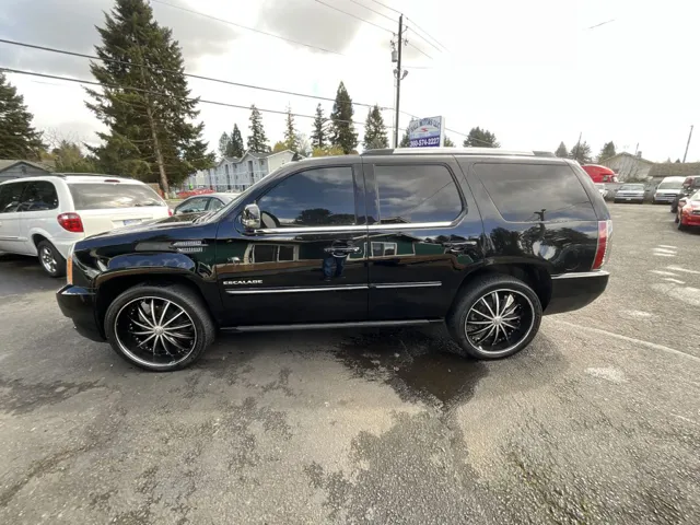 2014 Cadillac Escalade AWD Premium's photo