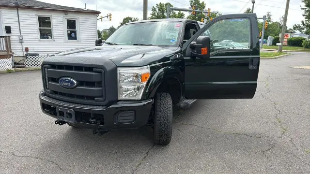 2015 Ford F-250 XL 4x4 SuperCab 142 in's photo