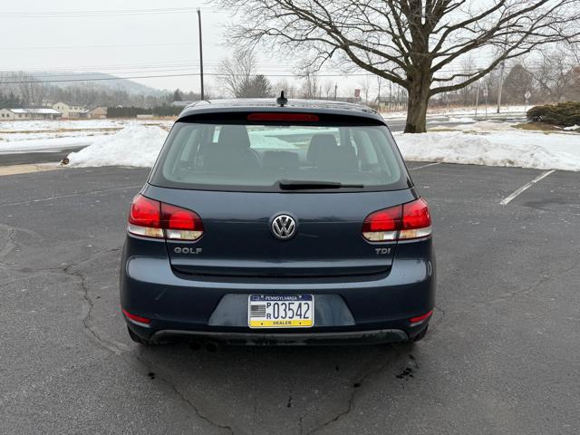 2011 Volkswagen Golf 2.0L 2-Door TDI