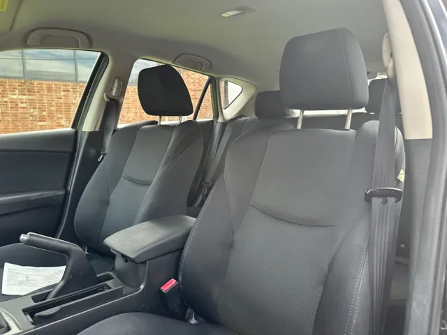 2011 Mazda Mazda3 s photo 6