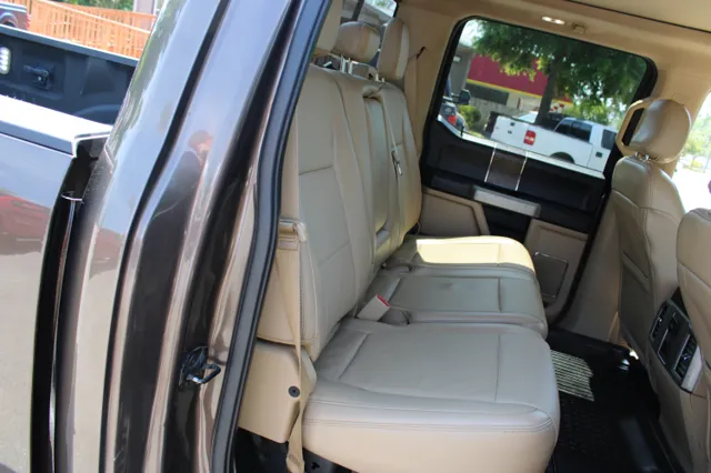 2017 Ford F-250 Super Duty Lariat - Photo 27