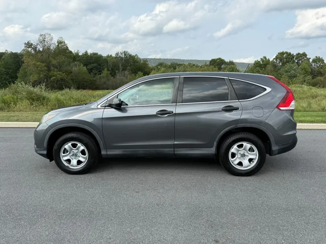 2013 Honda CR-V LX photo 5