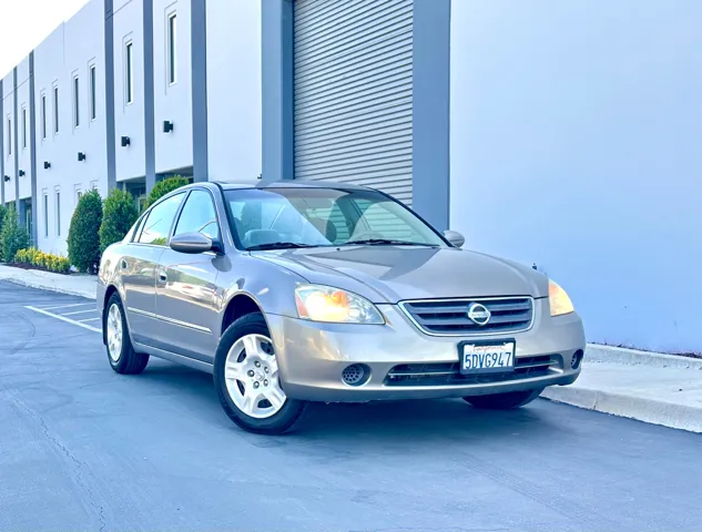 2003 Nissan Altima's photo