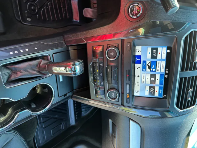 2017 Ford Explorer XLT - Photo 15