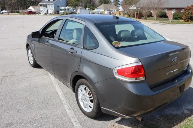 2010 Ford Focus SE - Photo 36