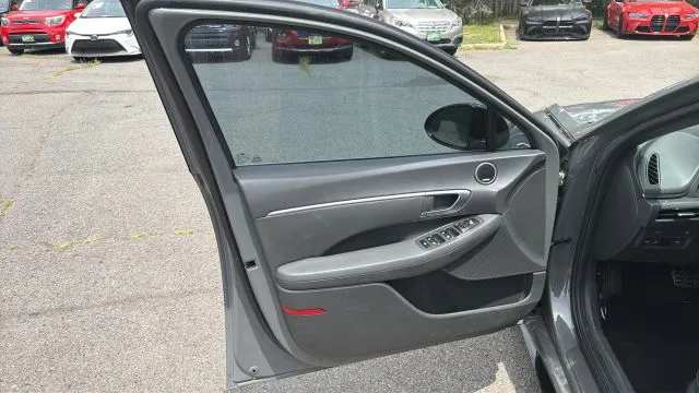 2021 Hyundai Sonata SEL Plus - Photo 19