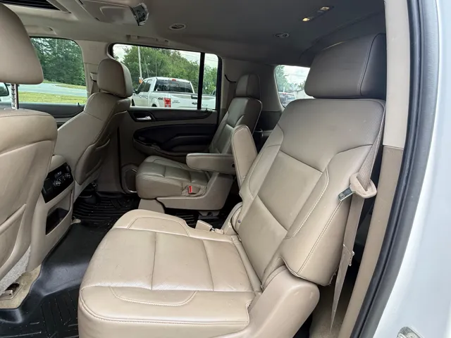 2016 Chevrolet Suburban LTZ - Photo 12