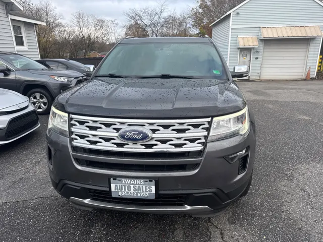 2019 Ford Explorer XLT photo 2